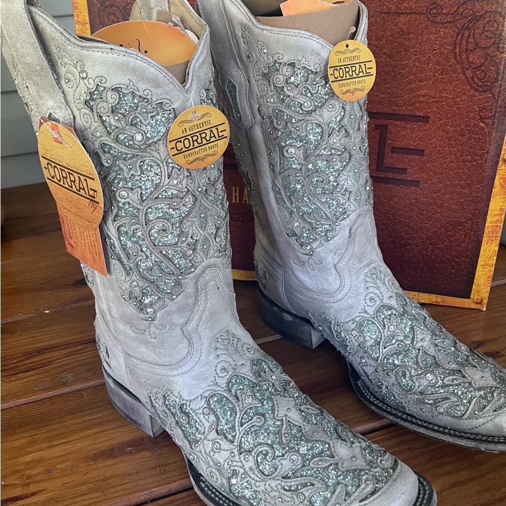 Corral Silver and Teal Embroidered Heeled Boots